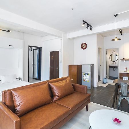 Scandinavian Apartment With Balcony In Bui Vien Hô Chi Minh-Ville Extérieur photo