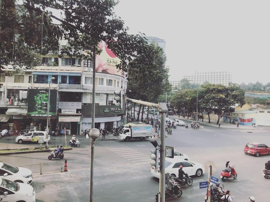 Scandinavian Apartment With Balcony In Bui Vien Hô Chi Minh-Ville Extérieur photo